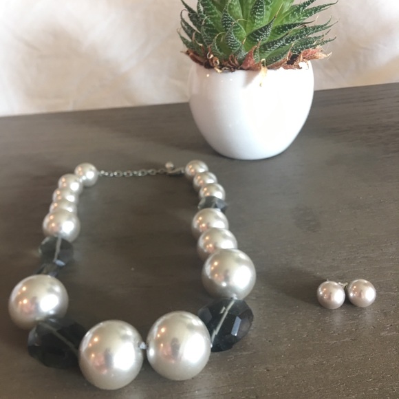 AnnTaylor Jewelry Set - Picture 2 of 5